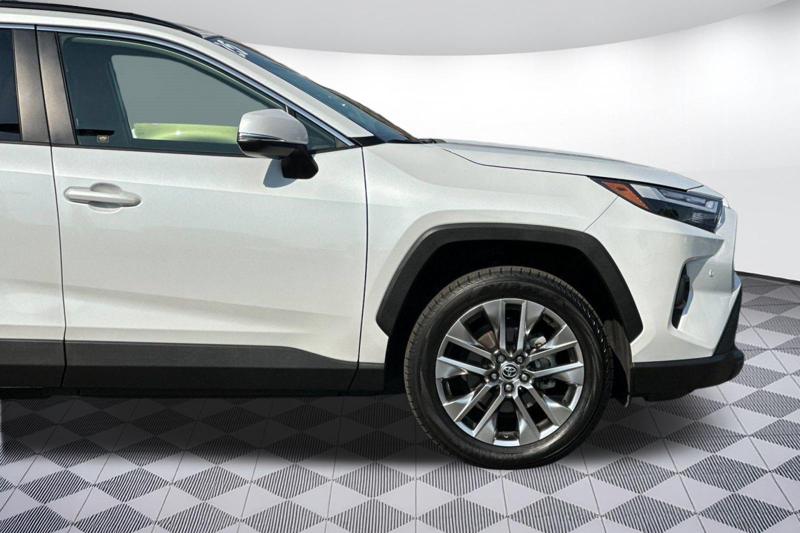 Used 2025 Toyota RAV4 XLE Premium w/ Weather Package AWD/4WD image 35