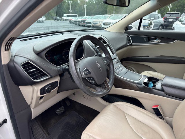 Used 2016 Lincoln MKX Select w/ Select Plus Package FWD image 17