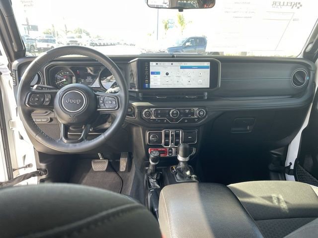 Used 2024 Jeep Wrangler Unlimited Rubicon 4xe image 19