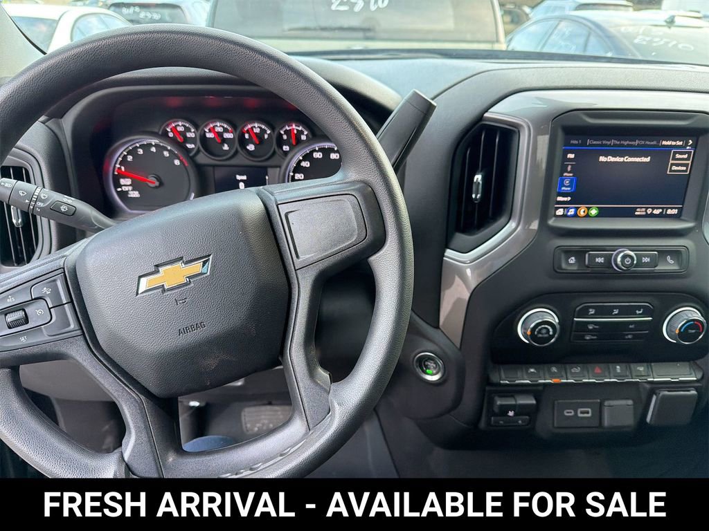 Used 2024 Chevrolet Silverado 1500 Custom image 16