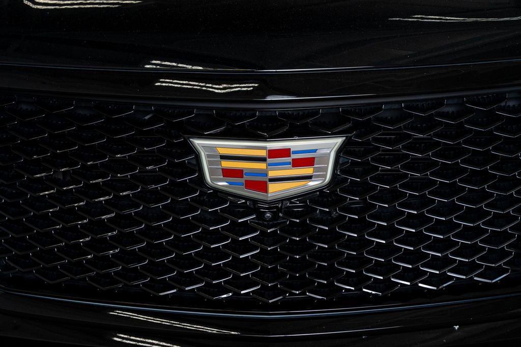 Used 2025 Cadillac Escalade ESV V image 16