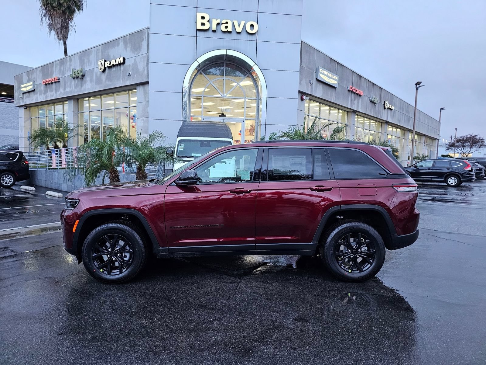 New 2026 Jeep Grand Cherokee Altitude RWD image 4