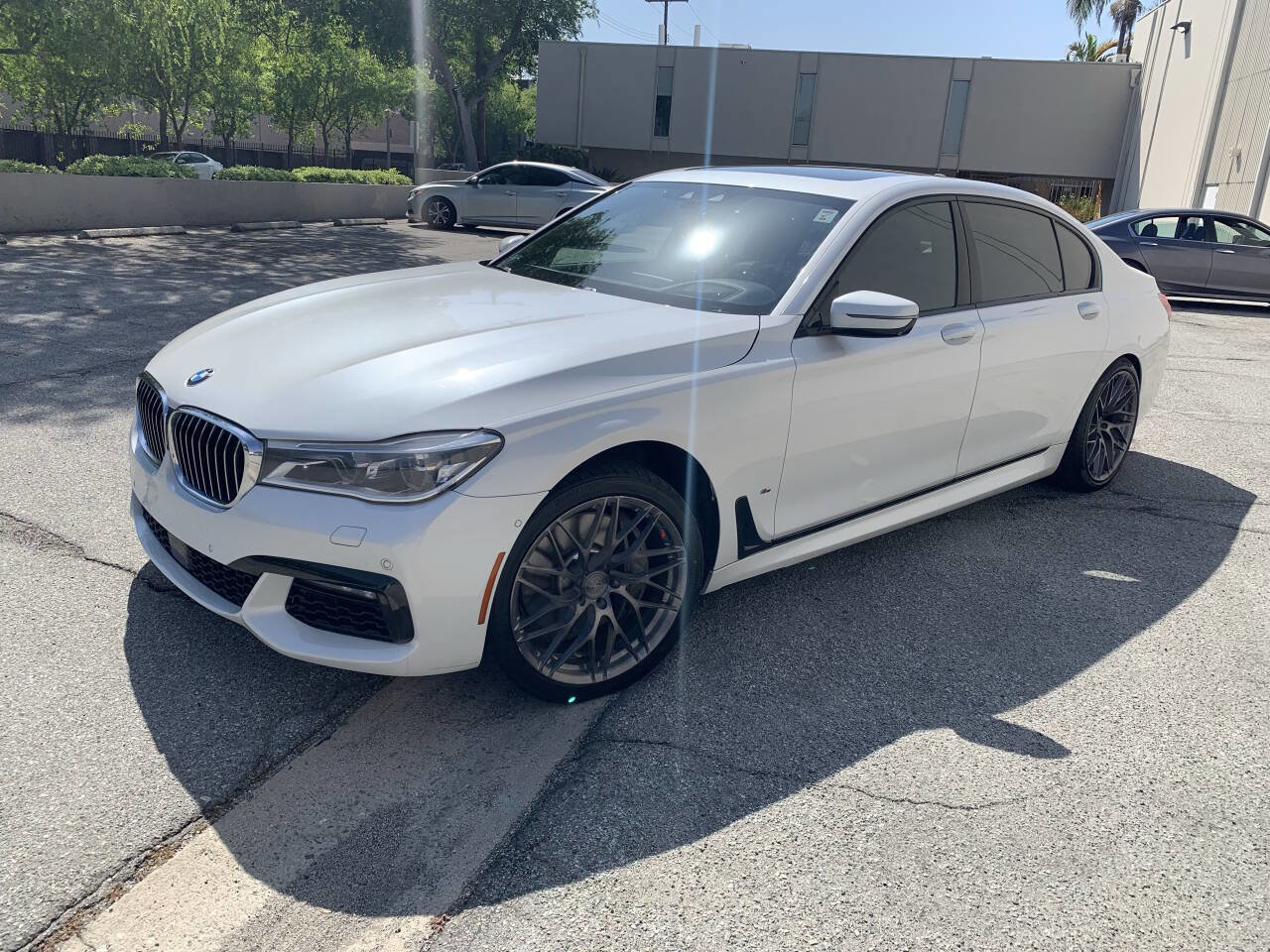 Used 2016 BMW 750i xDrive AWD/4WD image 5