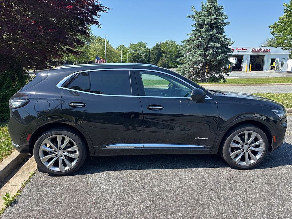 Used 2023 Buick Envision Avenir AWD/4WD image 10