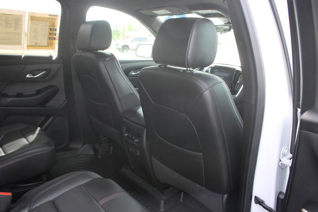 Used 2022 Chevrolet Traverse RS FWD image 31