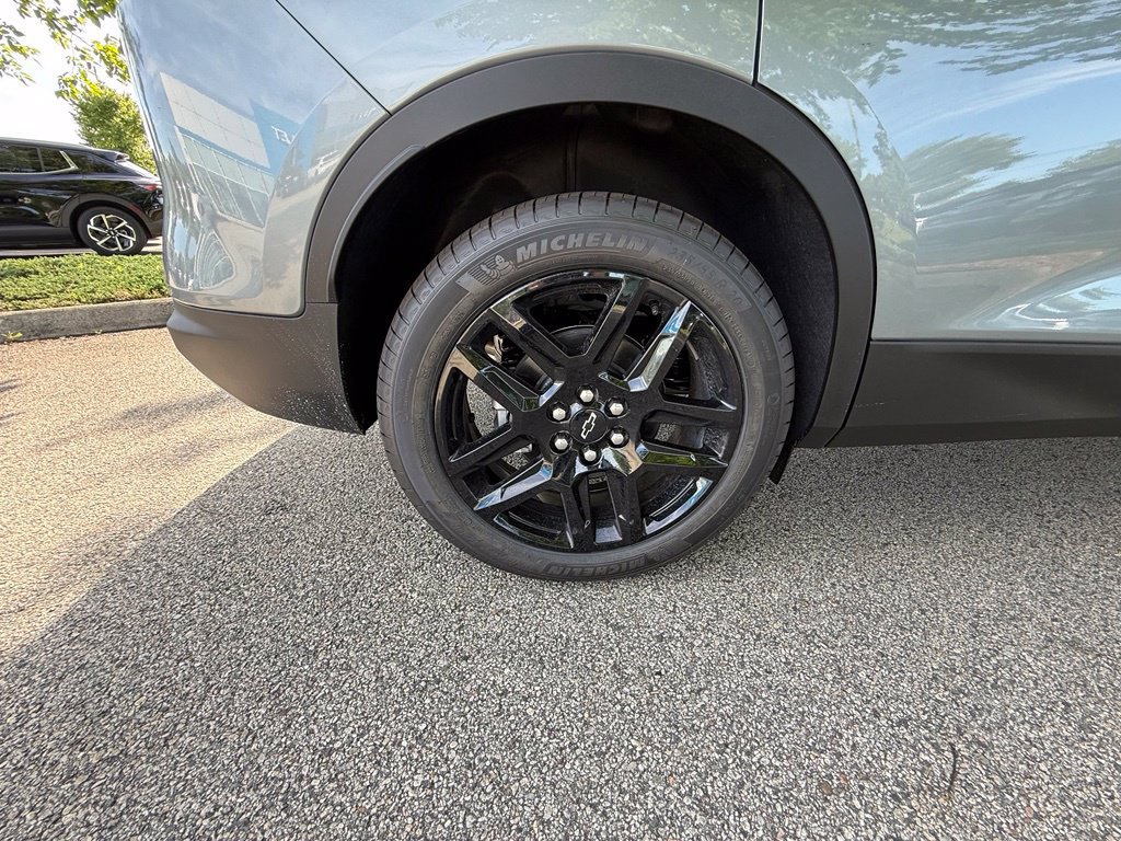 New 2026 Chevrolet Blazer LT w/ LPO, Floor Liner Package AWD/4WD image 33