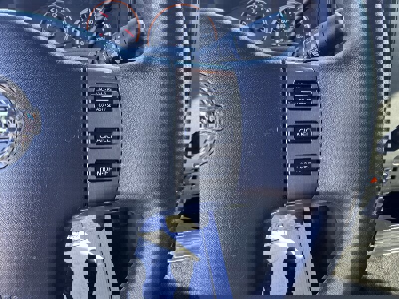 Used 2012 Nissan Titan SV image 6