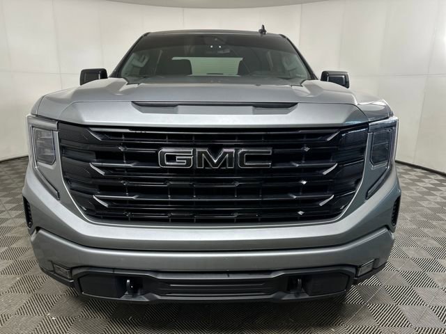 Used 2023 GMC Sierra 1500 Elevation w/ LPO, Elevation Black Package image 8