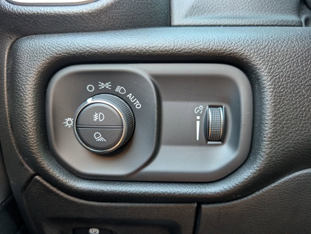 Used 2023 RAM 1500 Big Horn image 35
