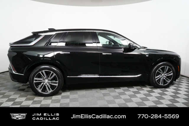 New 2026 Cadillac Lyriq Luxury RWD image 2