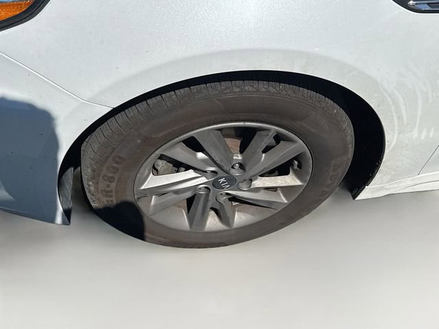 Used 2020 Kia Optima LX FWD image 23