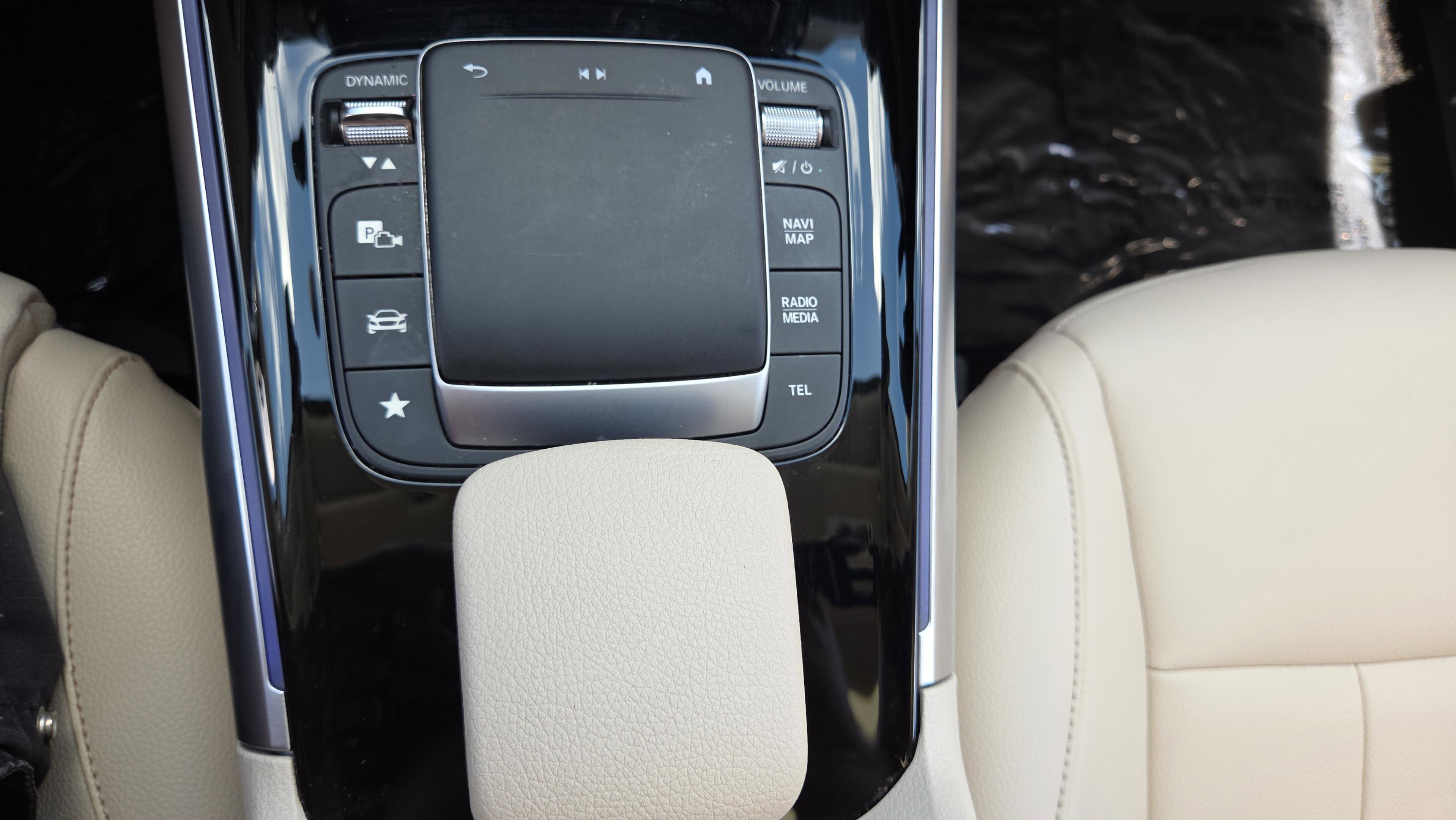 Certified 2022 Mercedes-Benz GLB 250 image 33