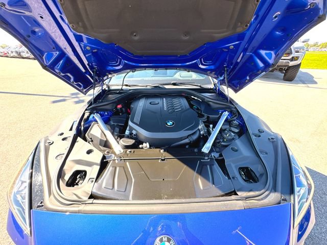 Used 2024 BMW Z4 M40i w/ Premium Package RWD image 25