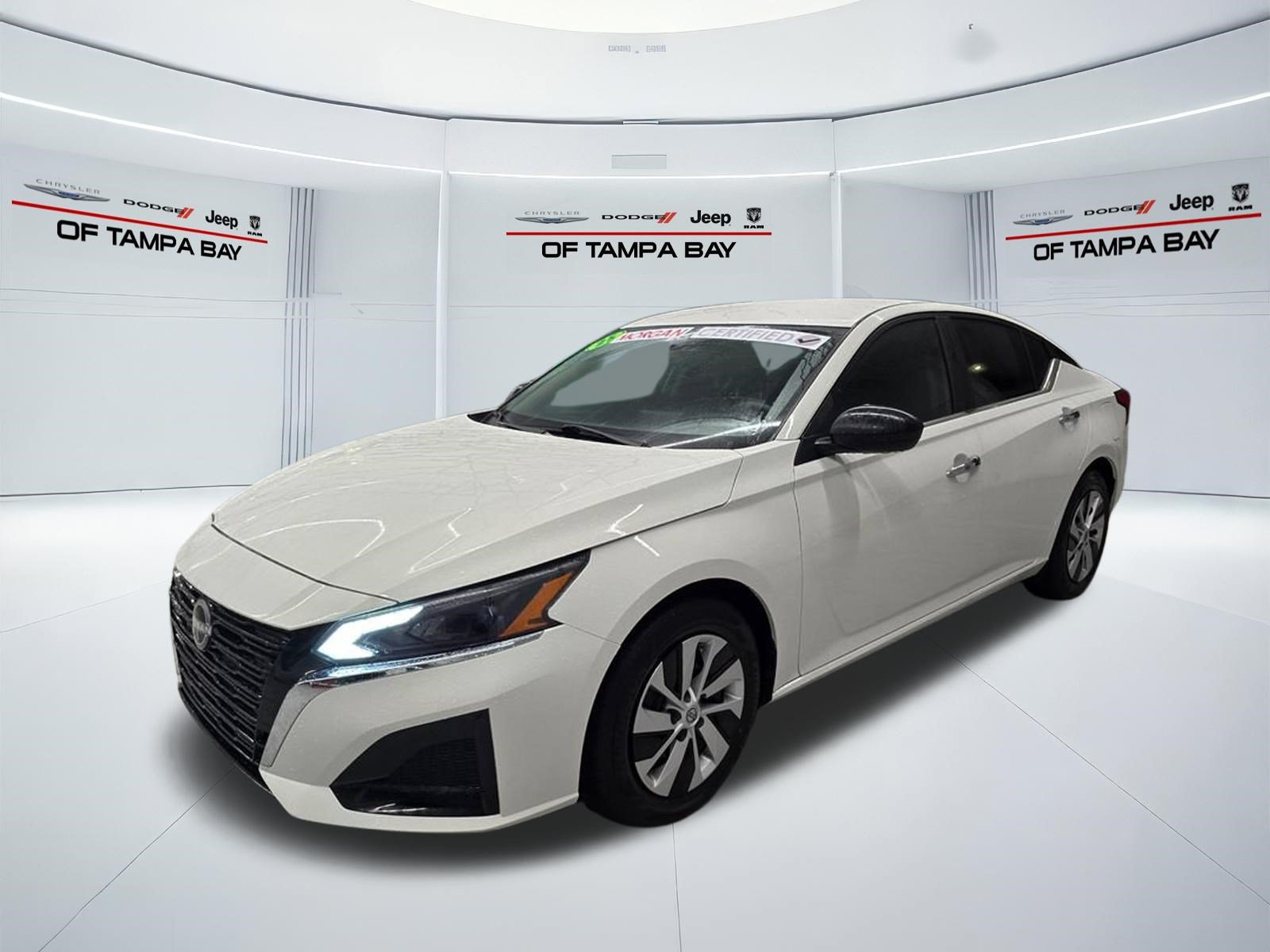 Used 2025 Nissan Altima 2.5 S FWD image 2