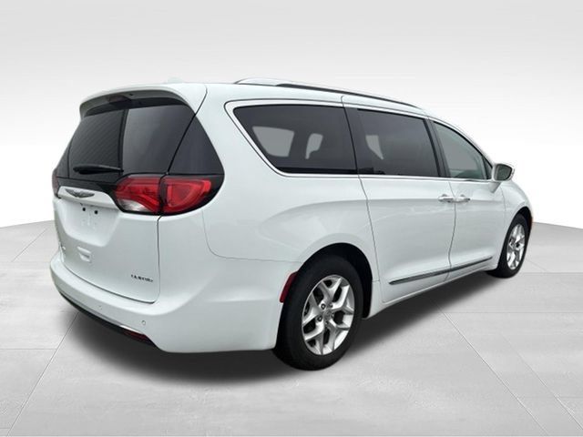 Used 2020 Chrysler Pacifica Limited FWD image 19