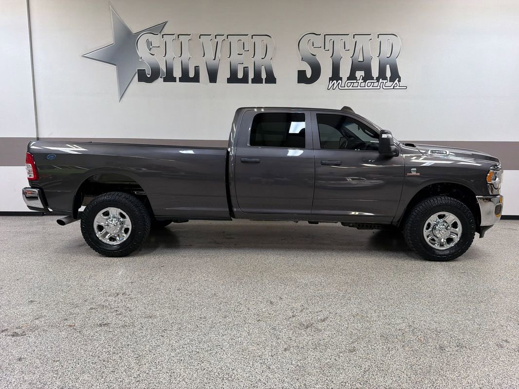 Used 2024 RAM 2500 Tradesman w/ Chrome Appearance Group AWD/4WD image 35