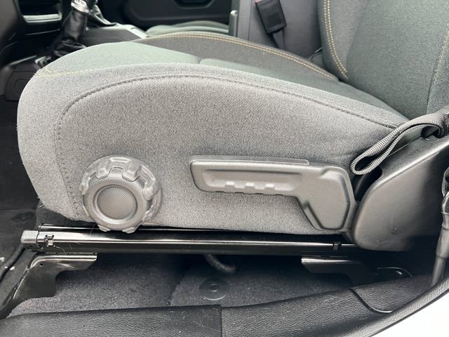 Used 2025 Jeep Wrangler Unlimited Sahara image 11