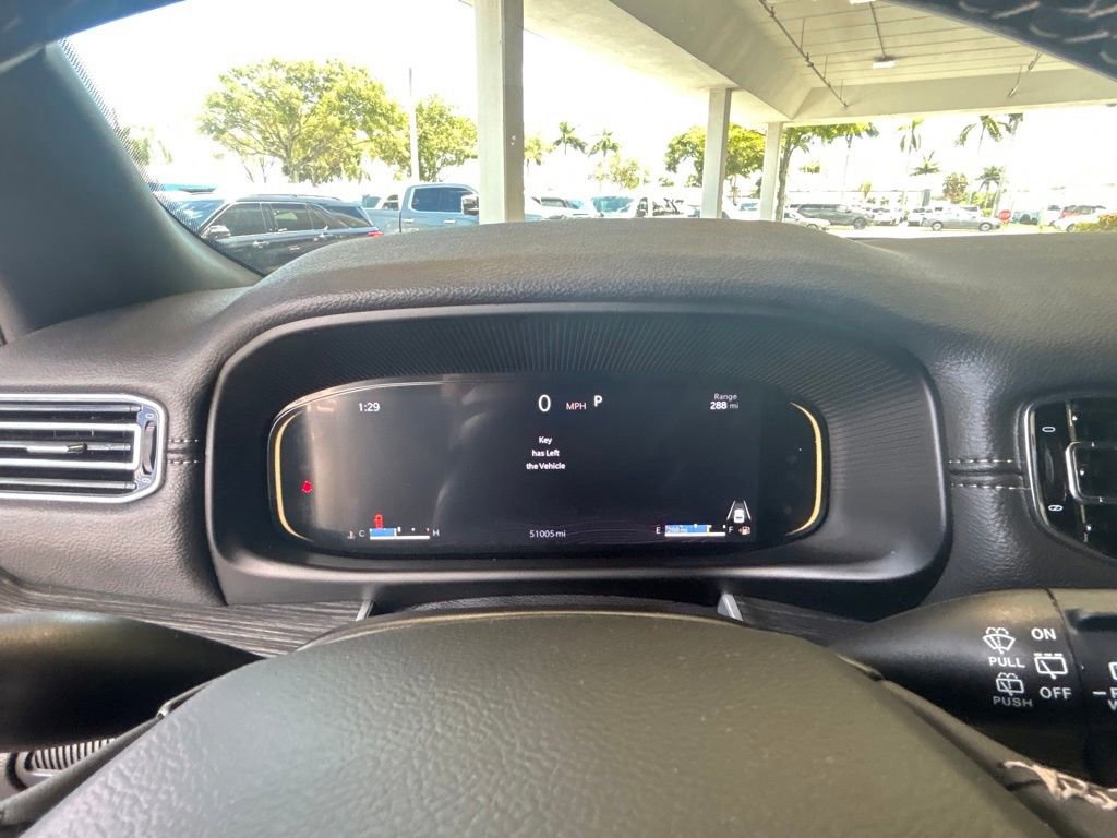 Used 2024 Jeep Wagoneer L Series II w/ Flexible Seating Group image 39