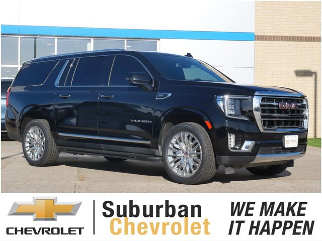 Used 2023 GMC Yukon XL SLT w/ SLT Premium Package image 1