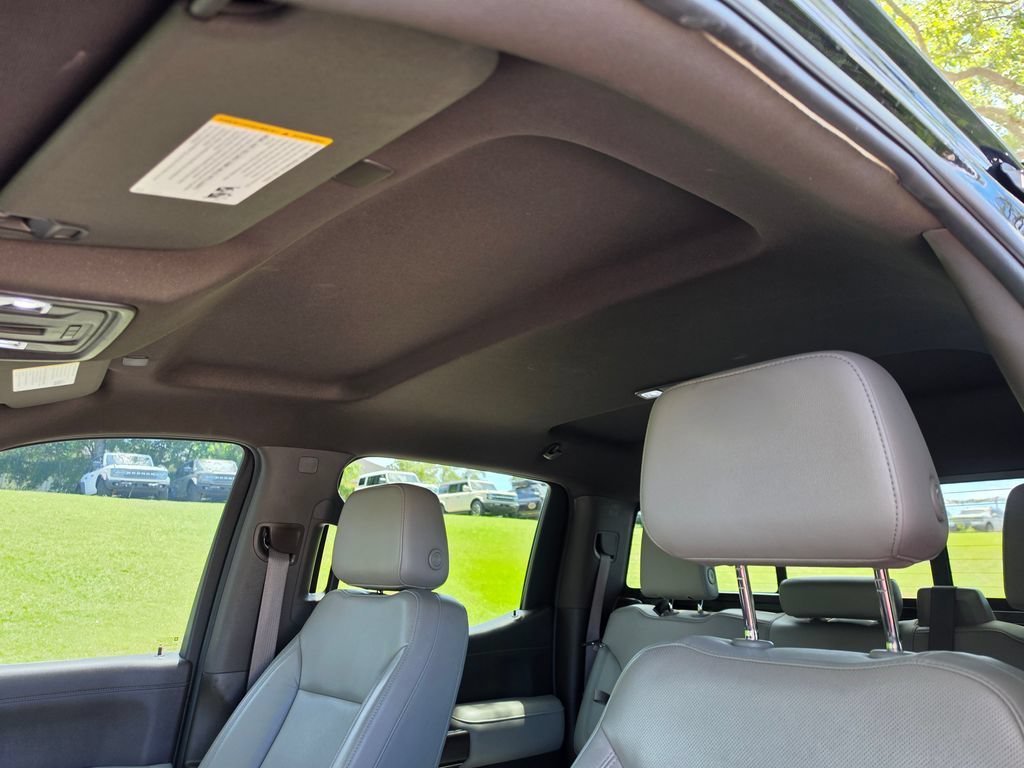 Used 2020 GMC Sierra 1500 SLT w/ SLT Premium Plus Package AWD/4WD image 33