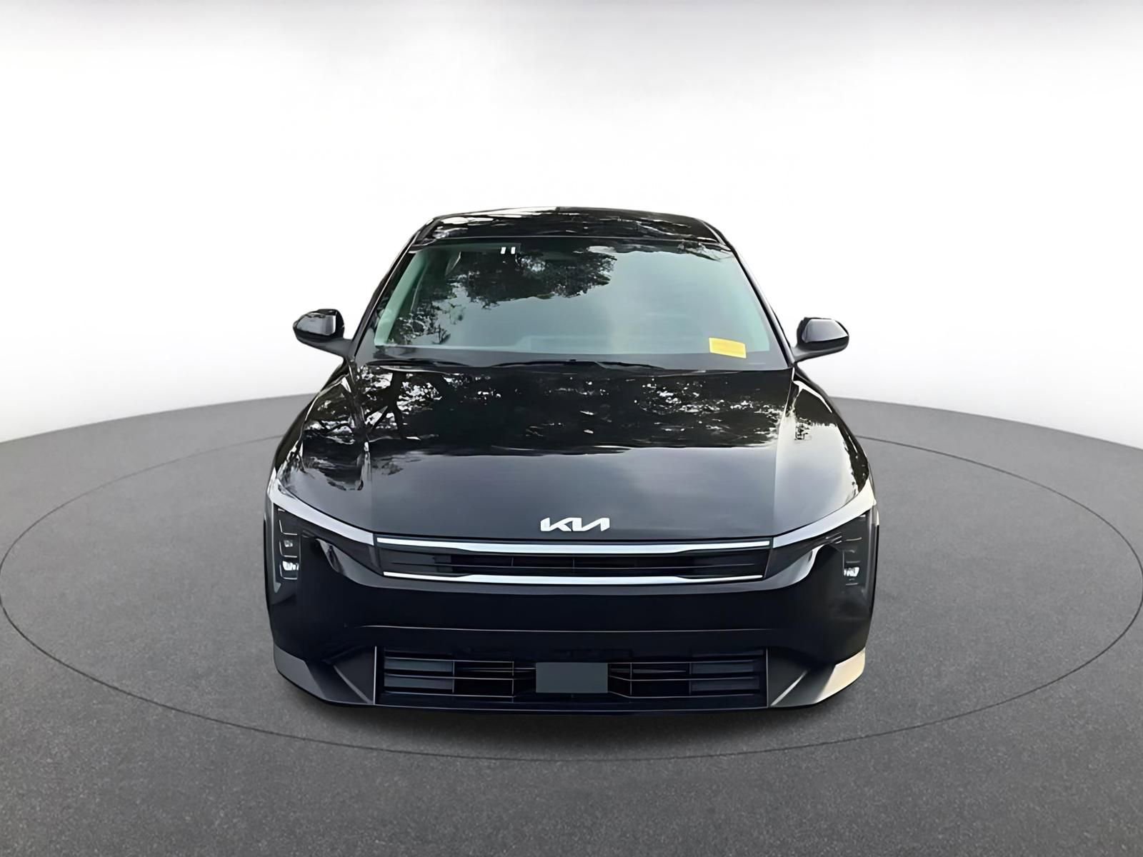 Used 2025 Kia K4 LXS image 4