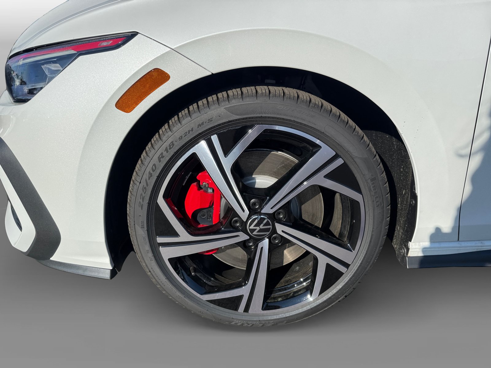 New 2026 Volkswagen GTI SE FWD image 9