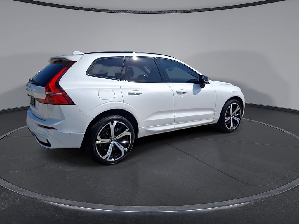 Used 2023 Volvo XC60 T8 Ultimate w/ Protection Package AWD/4WD image 7