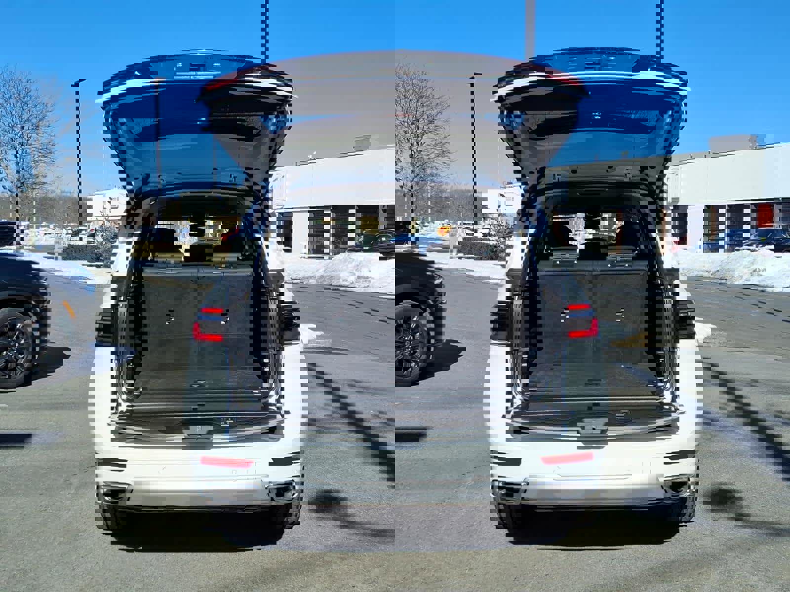 Used 2025 BMW X7 xDrive40i image 10