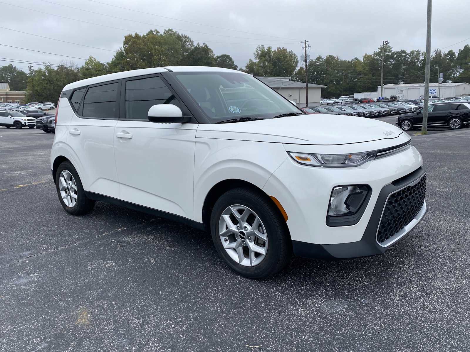 Used 2022 Kia Soul LX w/ Technology Package image 1