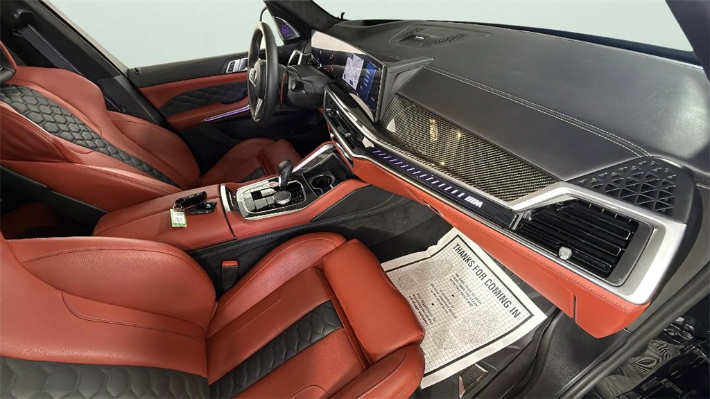 Used 2025 BMW X5 M Competition w/ Executive Package image 39