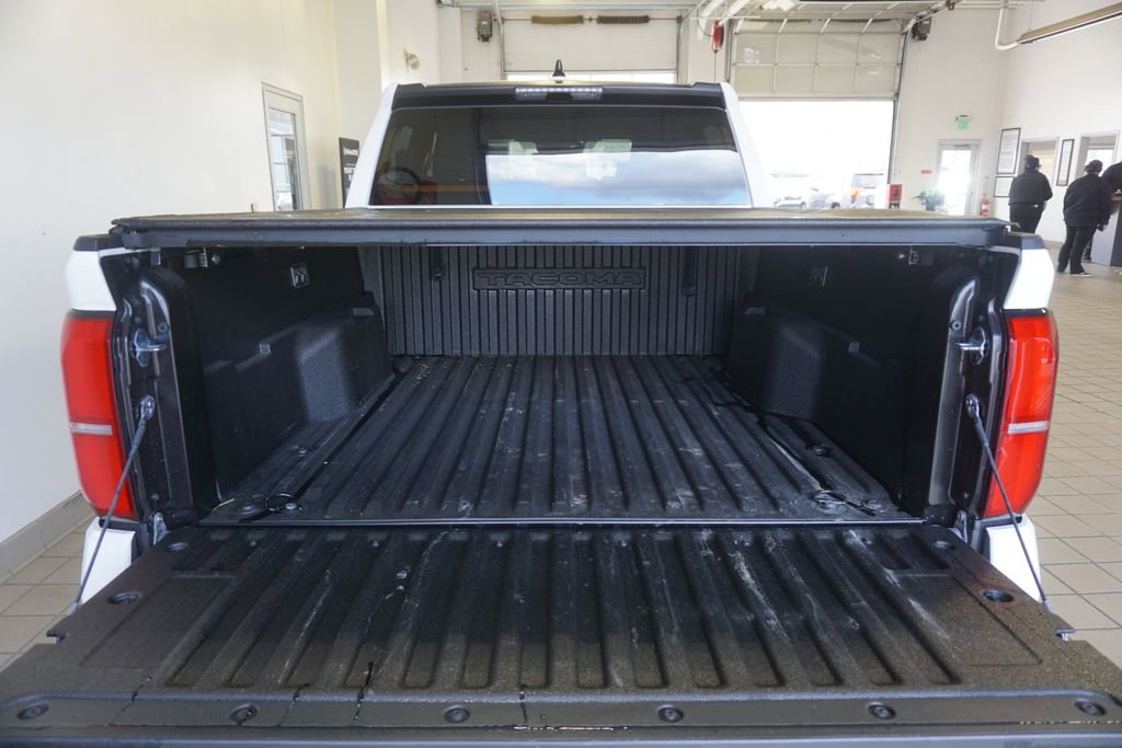 Used 2025 Toyota Tacoma SR5 image 15