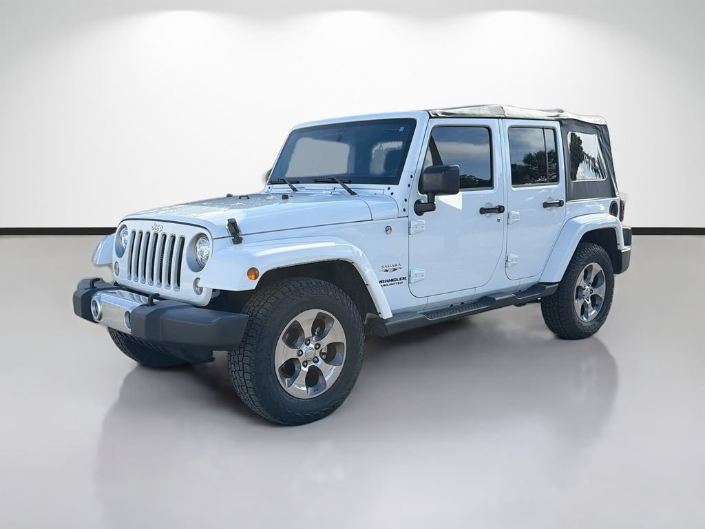 Used 2017 Jeep Wrangler Unlimited Sahara w/ Connectivity Group AWD/4WD image 7