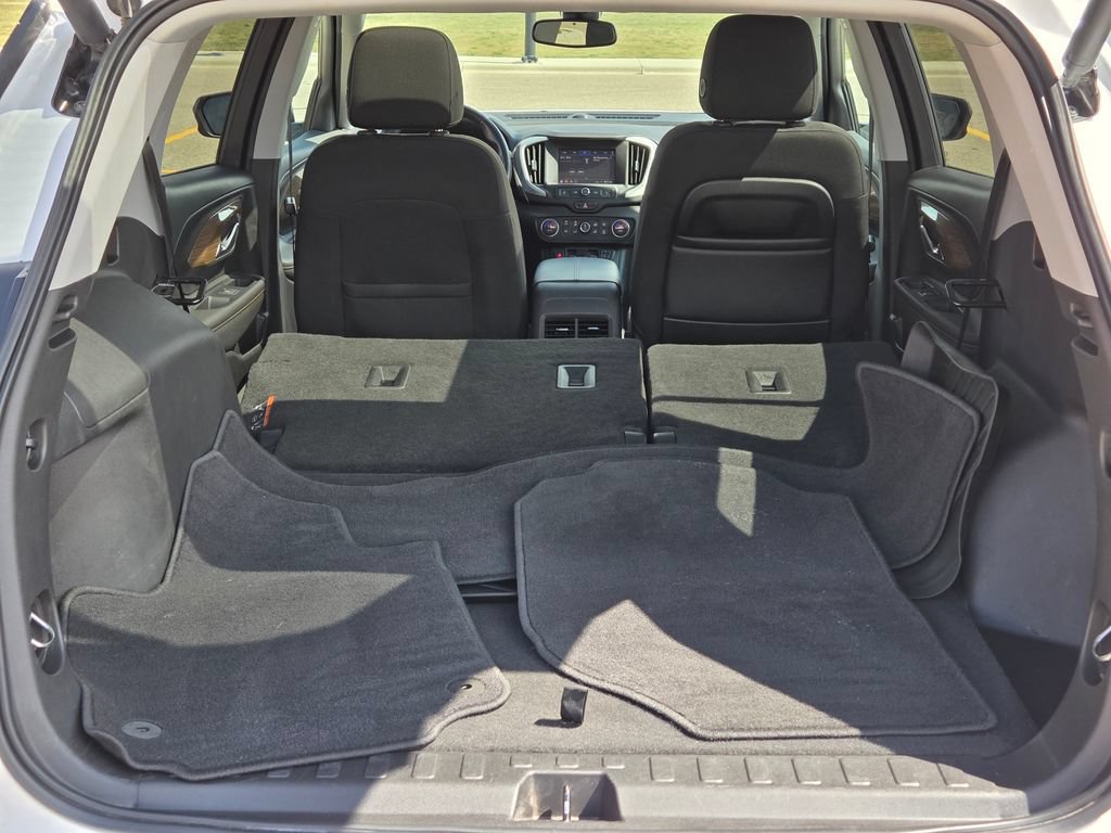 Used 2020 GMC Terrain SLE w/ Driver Convenience Package AWD/4WD image 41