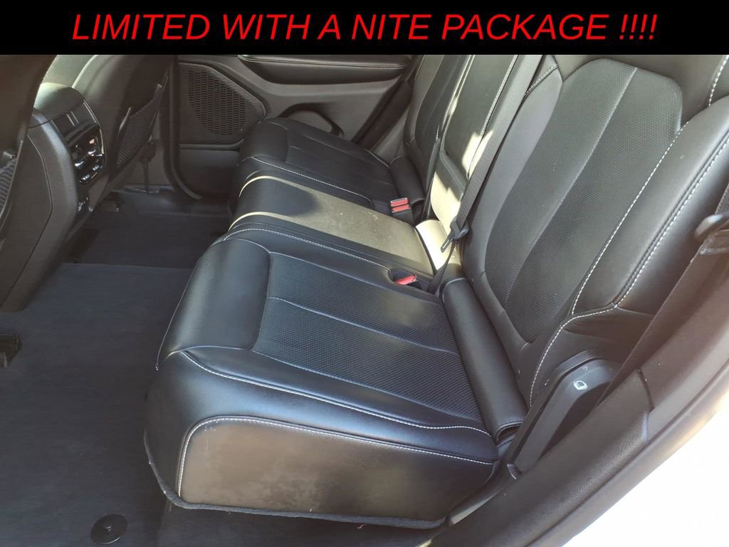 Used 2023 Jeep Grand Cherokee Limited w/ Luxury Tech Group II image 11