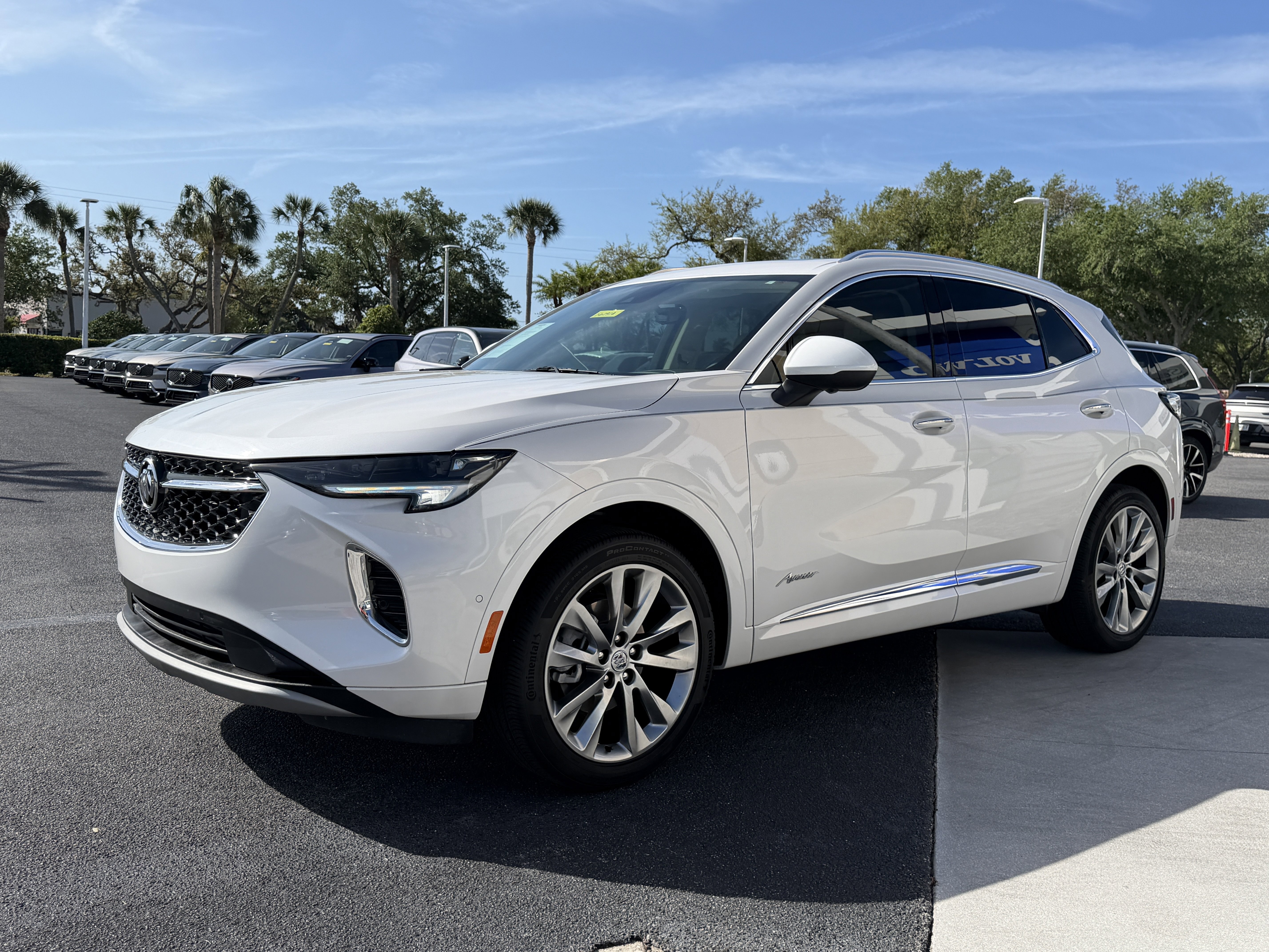 Used 2023 Buick Envision Avenir image 5