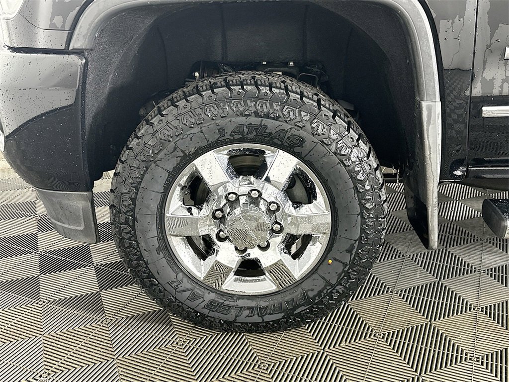 Used 2018 GMC Sierra 3500 Denali w/ Duramax Plus Package image 35