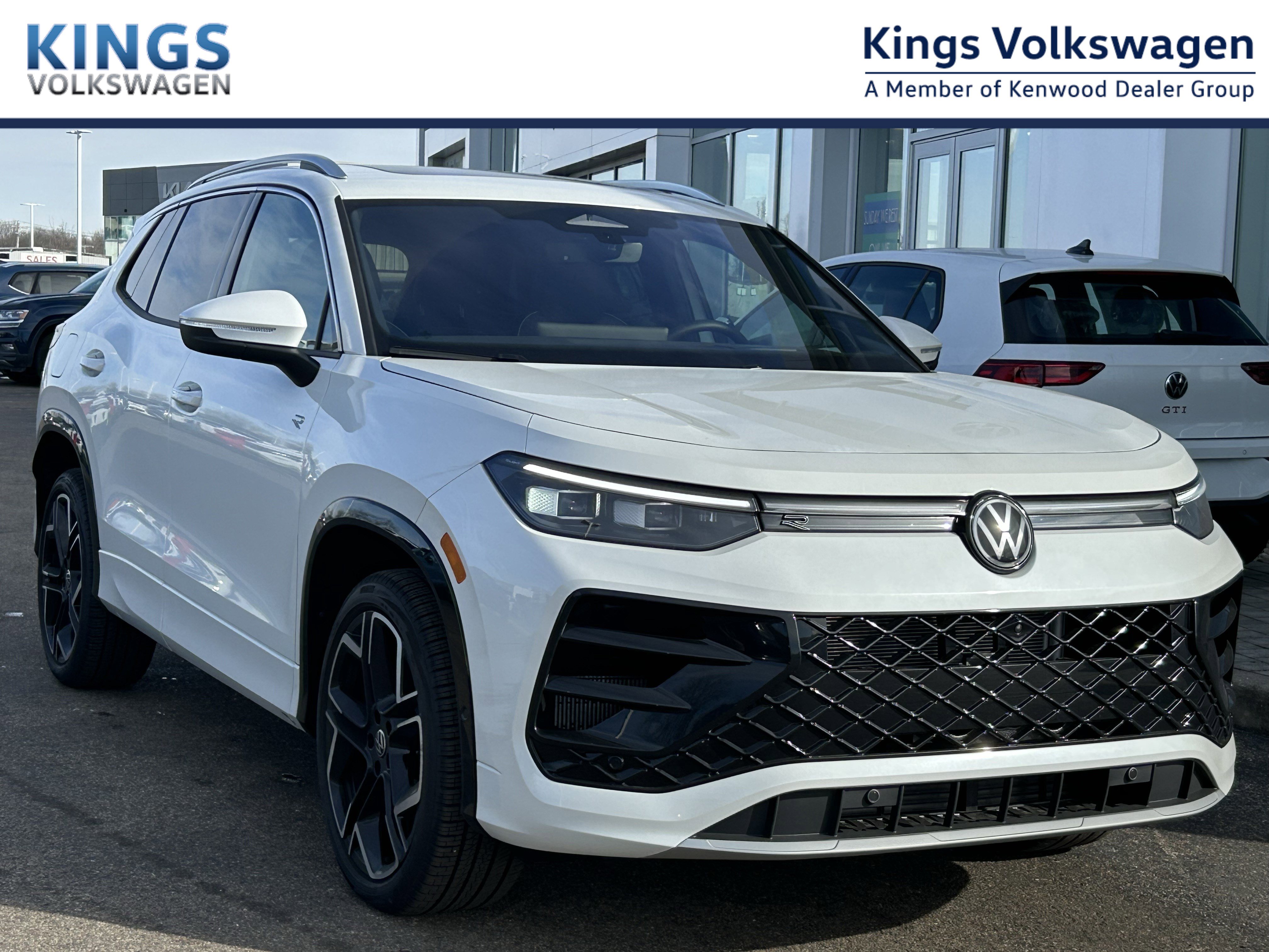 New 2026 Volkswagen Tiguan SEL R-Line image 1