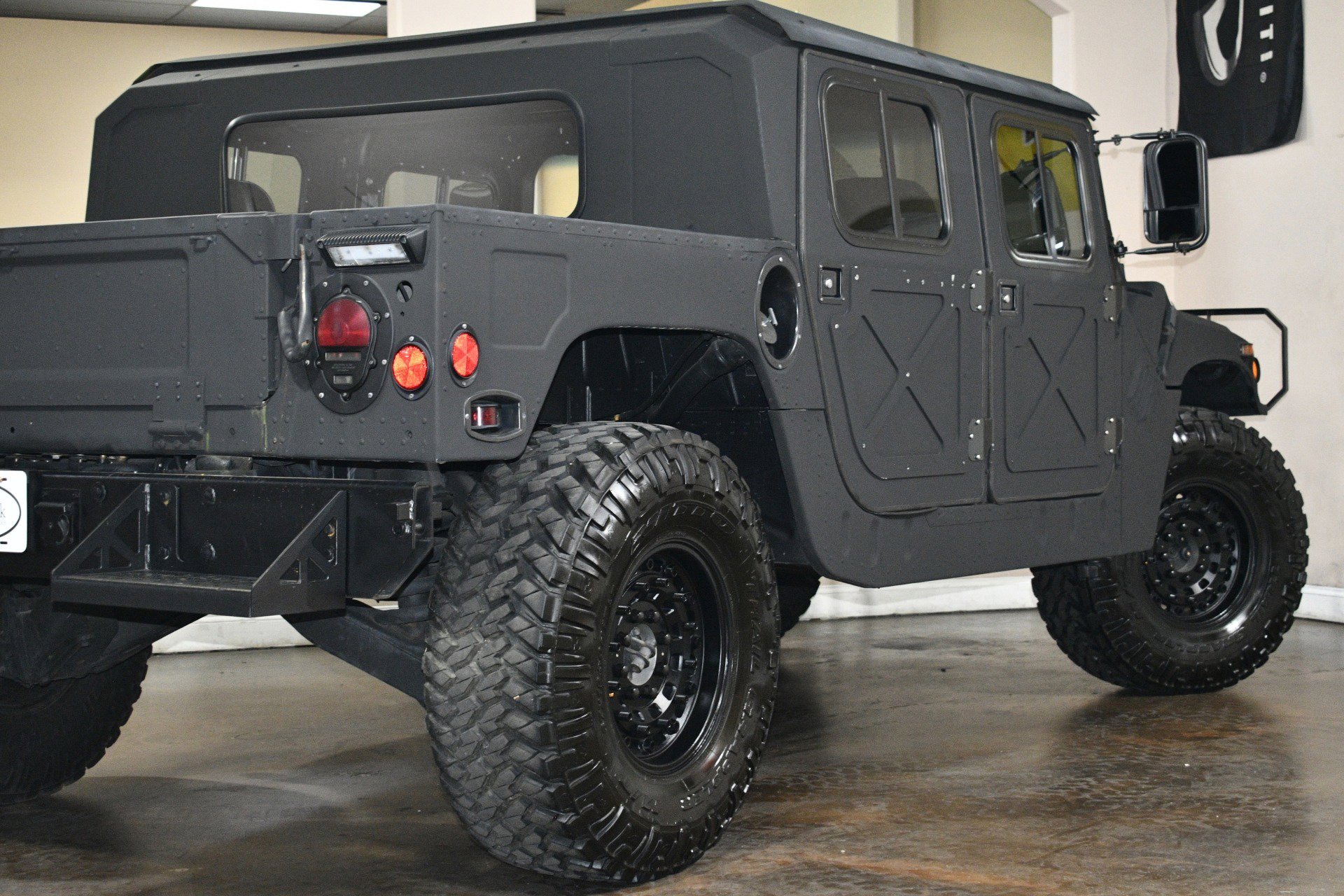 Used 1990 HUMMER H1 image 54