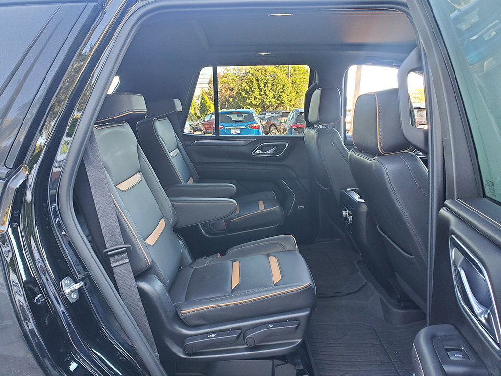 Used 2023 GMC Yukon AT4 w/ LPO, Floor Liner Package AWD/4WD image 19
