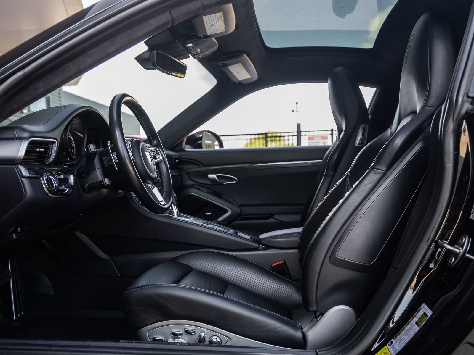 Certified 2018 Porsche 911 Turbo S image 22