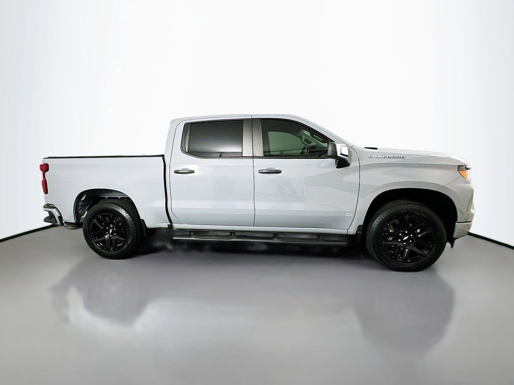 Used 2024 Chevrolet Silverado 1500 Custom RWD image 4