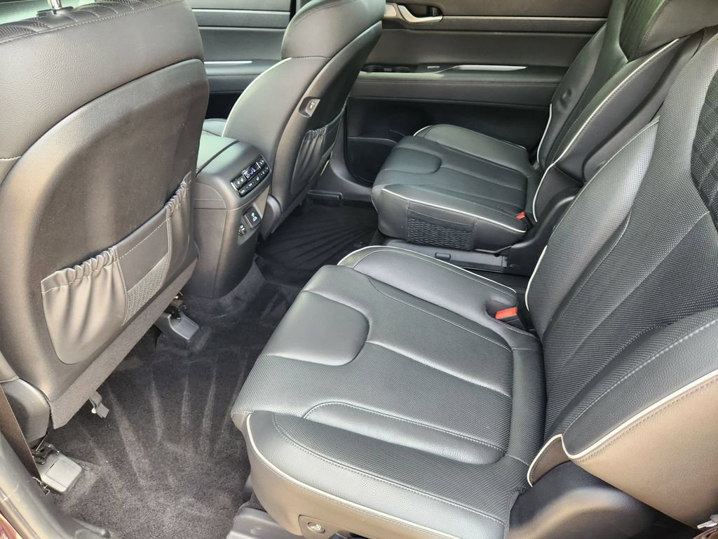 Used 2024 Hyundai Palisade Limited AWD/4WD image 35