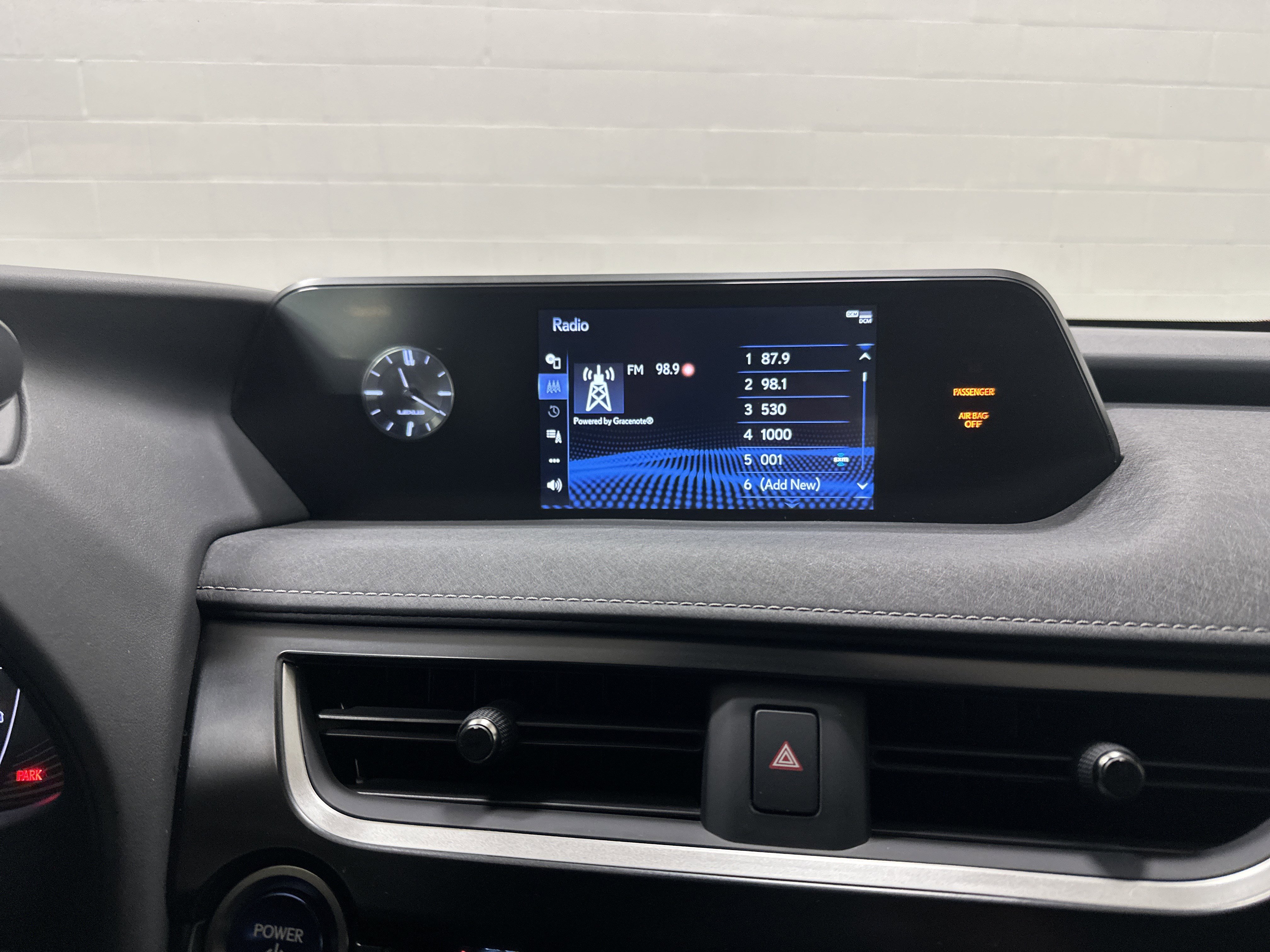 Used 2019 Lexus UX 250h w/ Premium Package image 23