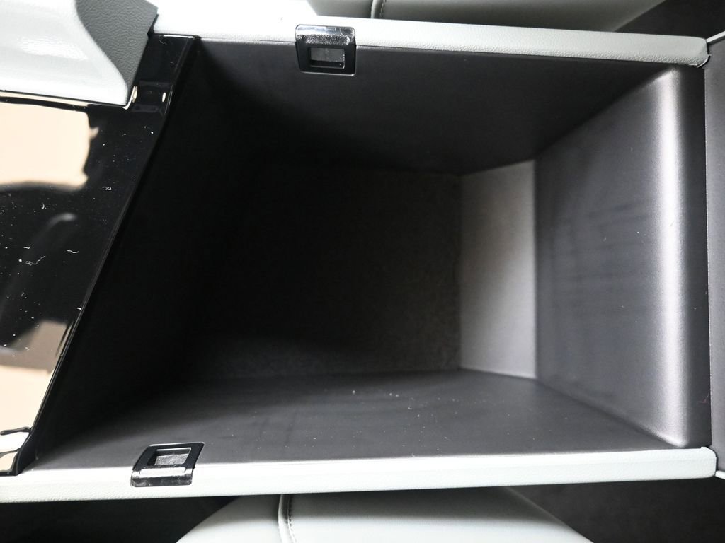 New 2026 Hyundai Elantra Limited image 37