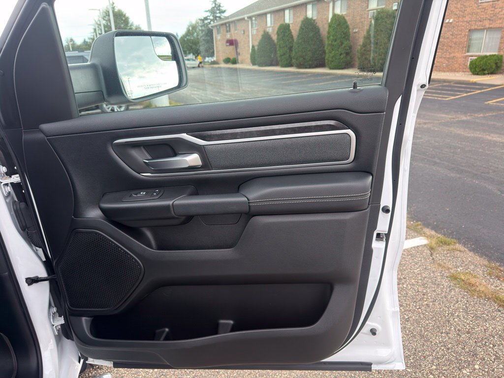 Used 2021 RAM 1500 Big Horn AWD/4WD image 42