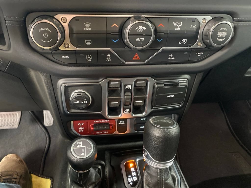Used 2026 Jeep Gladiator Mojave AWD/4WD image 15