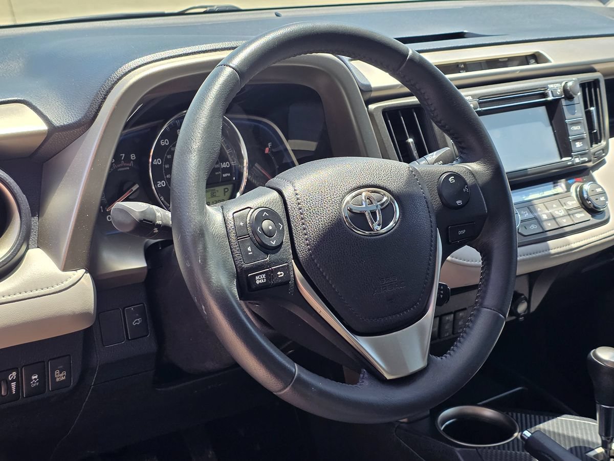 Used 2015 Toyota RAV4 Limited w/ Technology Package FWD image 21