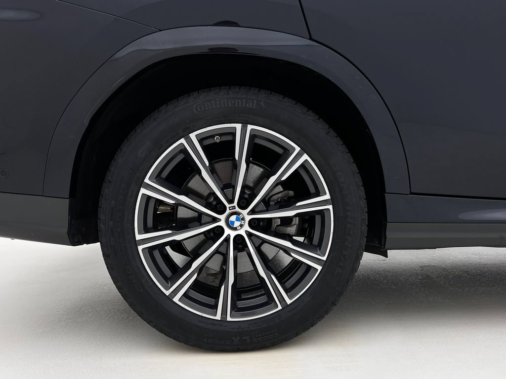 Certified 2024 BMW X6 xDrive40i w/ Premium Package AWD/4WD image 29