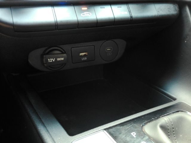 Used 2026 Hyundai Elantra SE FWD image 42
