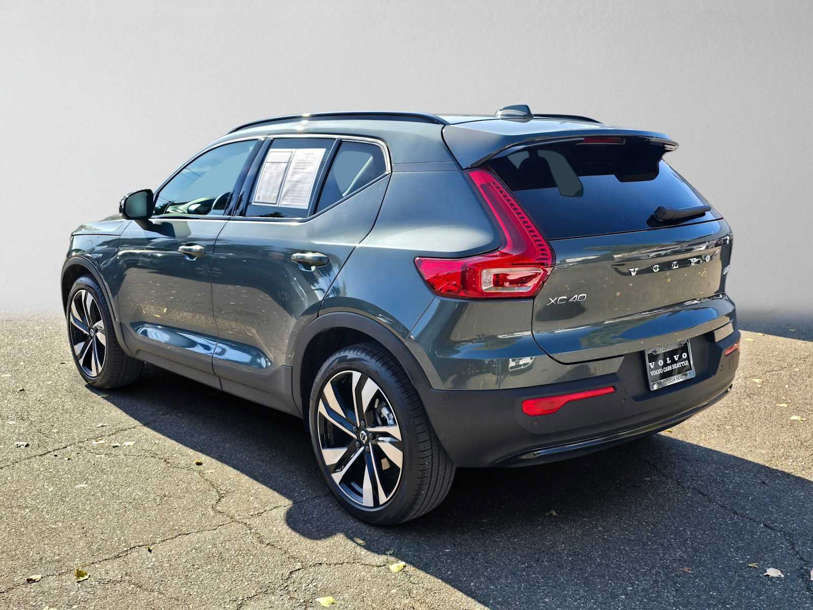 Used 2026 Volvo XC40 B5 Ultra w/ Protection Package Premier AWD/4WD image 5